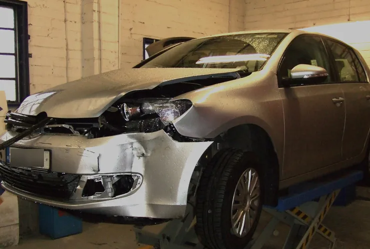 VW Golf accident repair, before (front quarter)